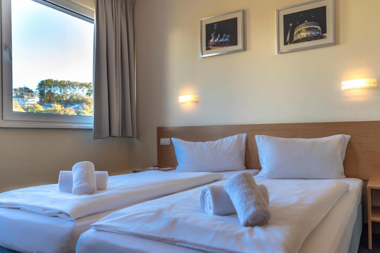 Double Room,750428177:JPEG